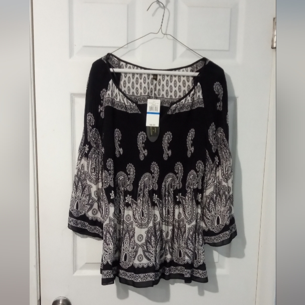 Cupio Black and White Paisley Boho Blouse